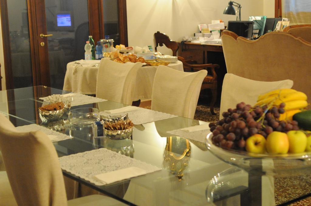 Al Melograno - Room & Breakfast Bologna Exterior photo